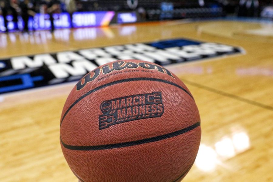 https://rollingout.com/wp-content/uploads/2023/03/MarchMadness-scaled.jpg